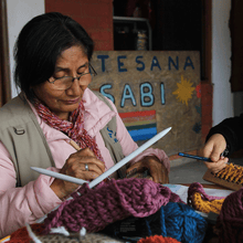 CUELLERA SULEMA TEJIDA (MOSTAZA) by Kactus - HAF Perú