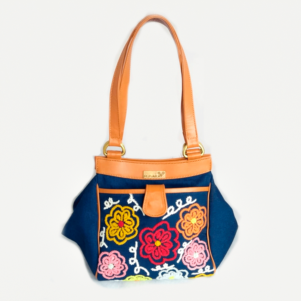 CARTERA JEAN BORDADO A MANO DE CUERO by Runakay HAF Peru