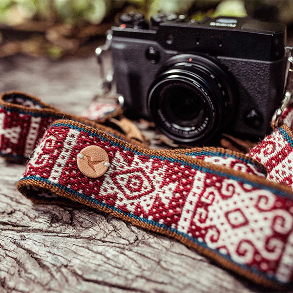 CORREA ARTESANAL PARA CÁMARA DE FOTOS WARKUY by Mosqoy
