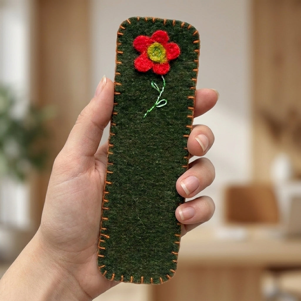 Separador de Libros de Alpaca Reciclada by Amigalitos