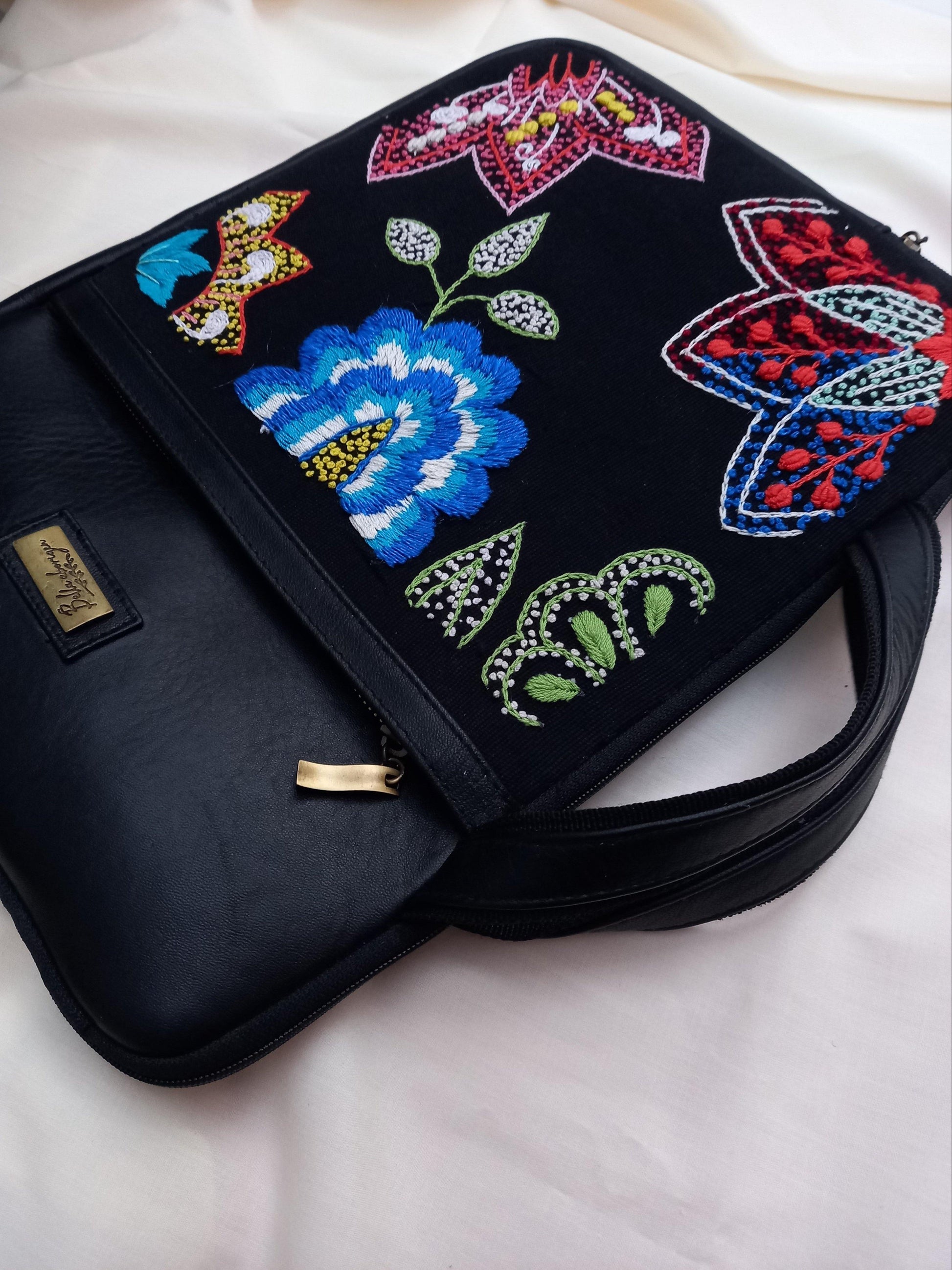 PORTA LAPTOP 14" AMAPOLA by Bella Aborigen - HAF Perú