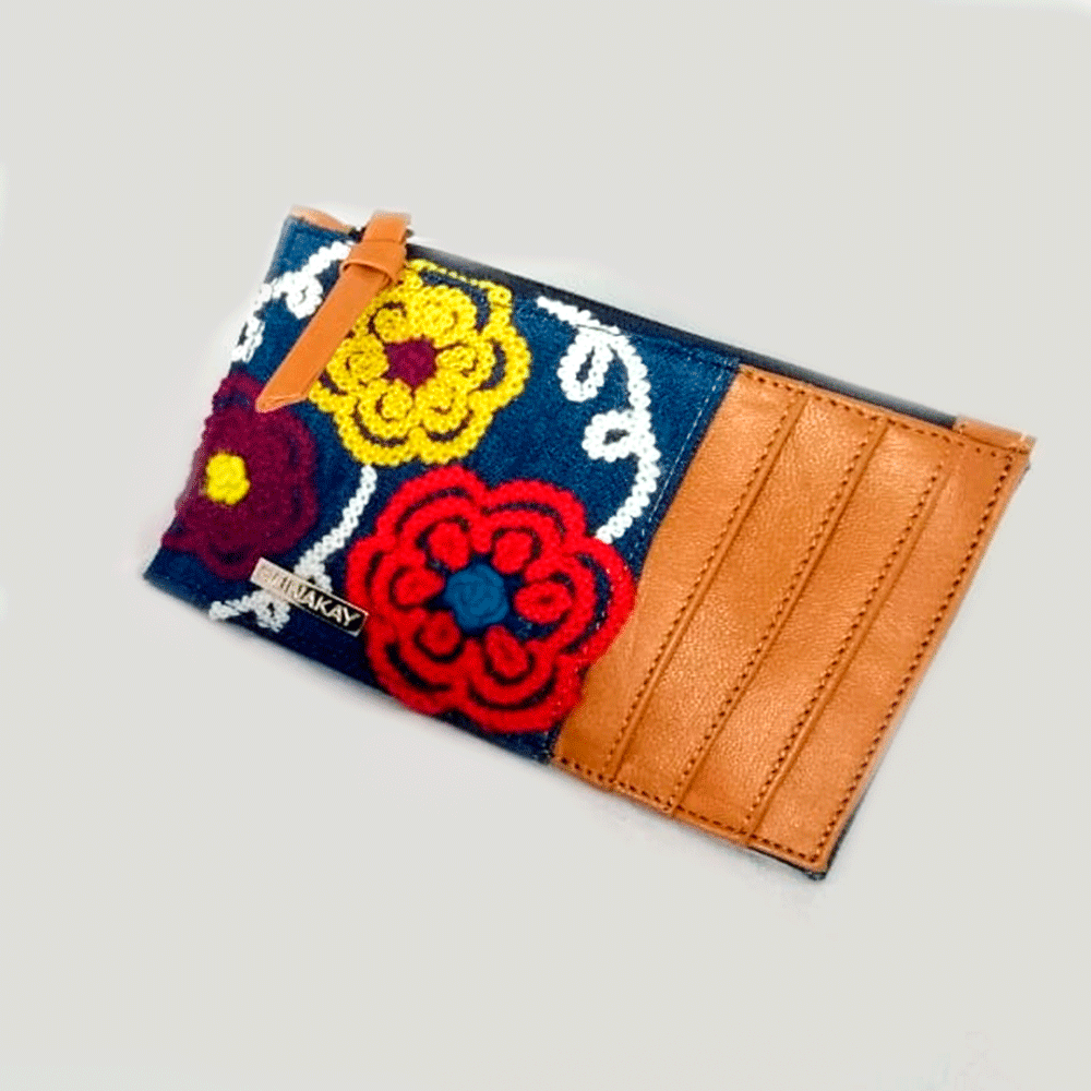 PORTATARJETAS DE CUERO CON BORDADO by Runakay - HAF Perú