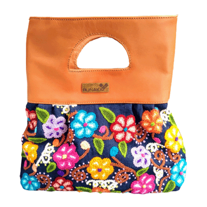 CARTERA DE MANO DE CUERO BORDADO by Runakay - HAF Perú