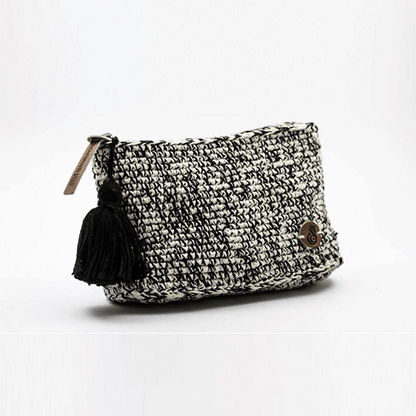 ESTUCHE NECESER CON BORLA DE COLOR by Ayllu Ruwasunchis - HAF Perú