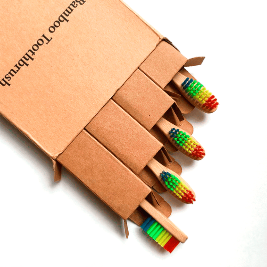 (PACK X 4) CEPILLO DE BAMBÚ by ChangeMakers - HAF Perú