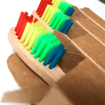 (PACK X 4) CEPILLO DE BAMBÚ by ChangeMakers - HAF Perú