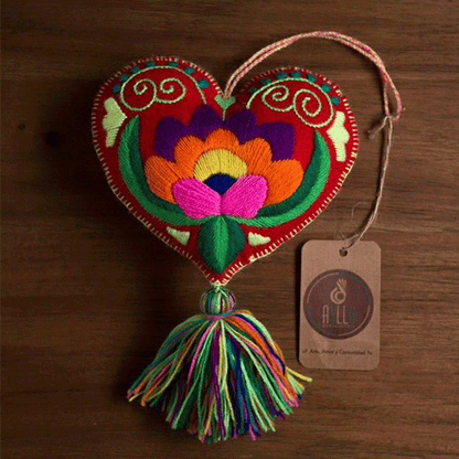 CORAZÓN GRANDE by Ayllu Ruwasunchis - HAF Perú