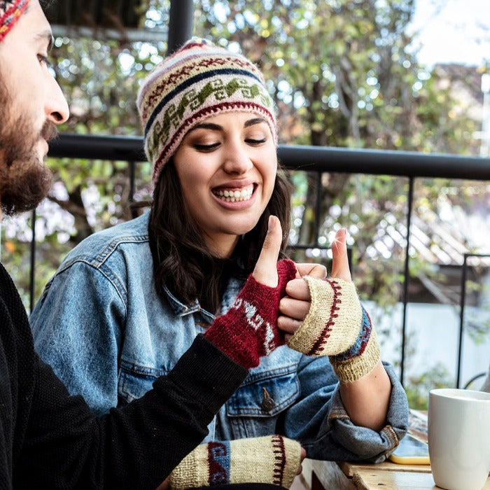 SURI TINISQA - CALENTADORES DE MANOS ADULTOS by Mosqoy