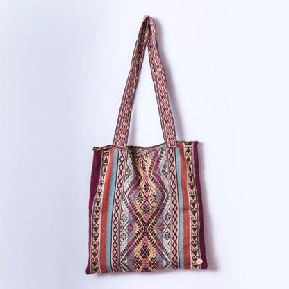 QAMAÑA - BOLSA HECHA A MANO by Mosqoy