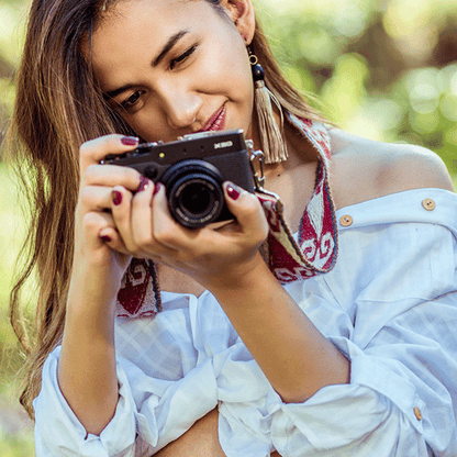 WARKUY- SUJETA CÁMARA ROJO by Mosqoy - HAF Perú