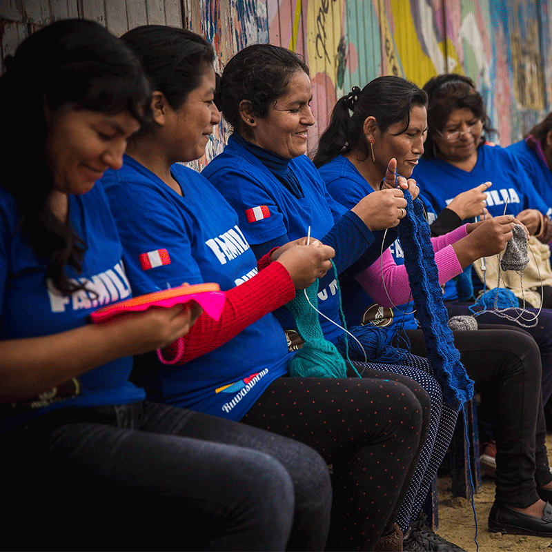 FUNDA PARA LAPTOP AMARILLA by Ayllu Ruwasunchis - HAF Perú