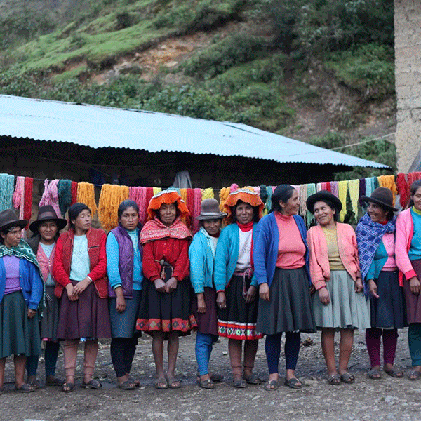 TUSAY- SUJETA LENTES CORAL by Mosqoy - HAF Perú