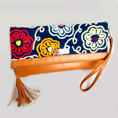 CLUTCH BORDADO by Runakay - HAF Perú