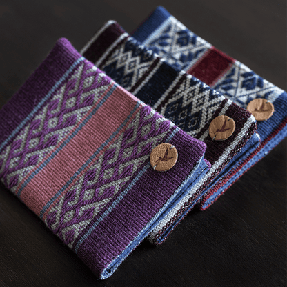 PORTAPASAPORTE ANDINO ARTESANAL CHUSAY by Mosqoy | HAF Perú