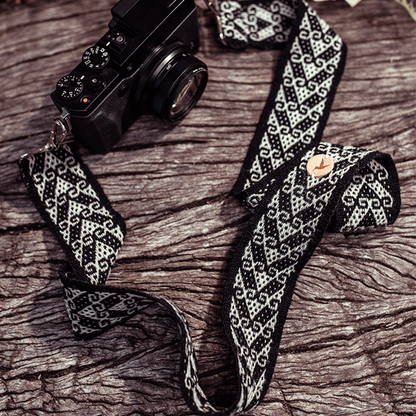 WARKUY- SUJETA CÁMARA BLANCO by Mosqoy - HAF Perú