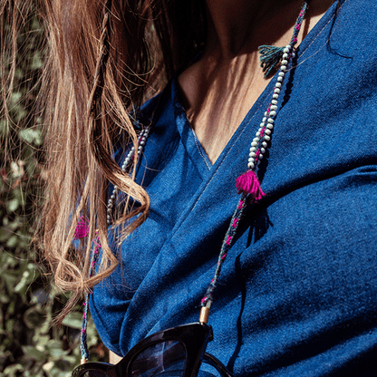 SUJETA LENTES TUSAY CORDÓN ARTESANAL HECHO A MANO AZUL 1 by Mosqoy | HAF Perú
